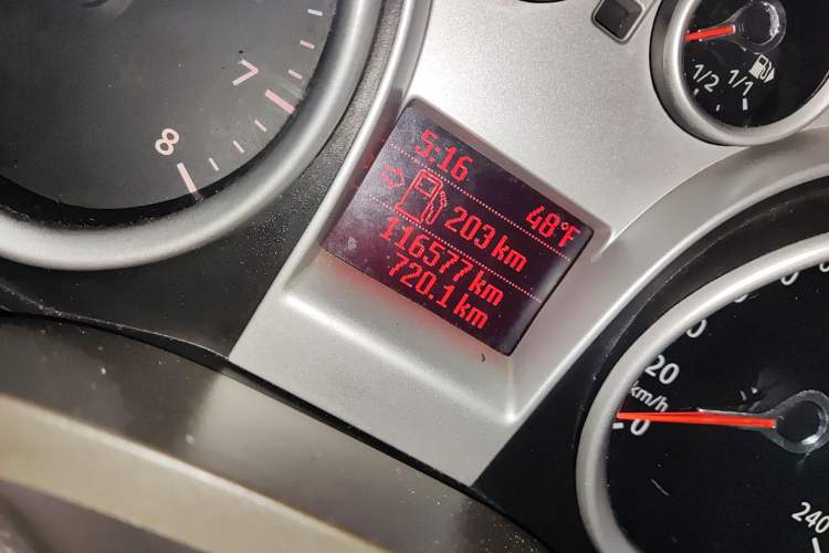 Used Ford Focus 2011 Sedan 1.8L Automatic Fashion Edition
