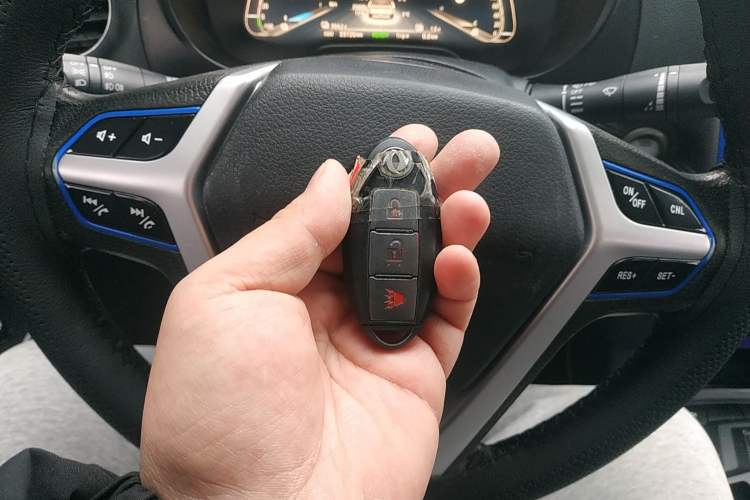 Used Dongfeng Ruichi 6 2020 EV model