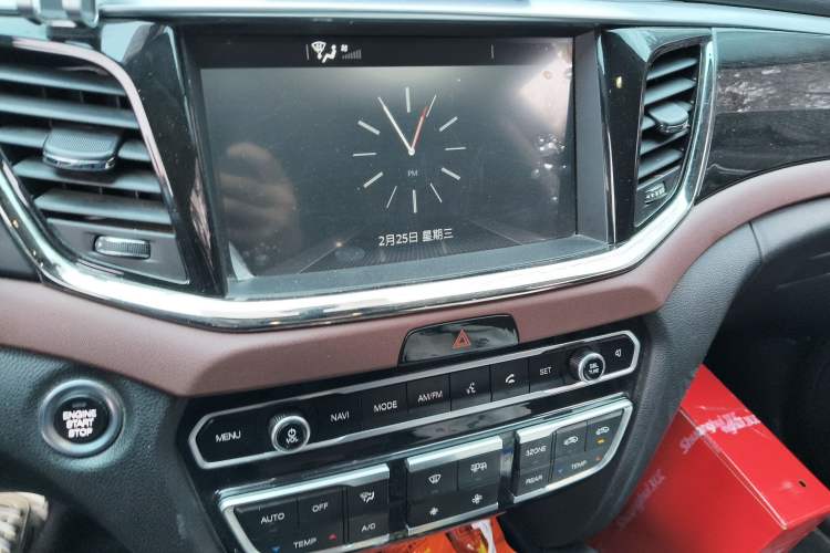 Used GAC Trumpchi GS8 2017 320T Two-Wheel Drive Luxury Smart Connectivity Version (7 Seats)