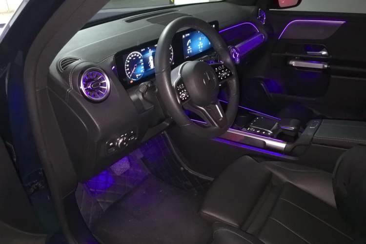 Used Mercedes-Benz GLB 2021 GLB 200 Dynamic Edition Driver Seat