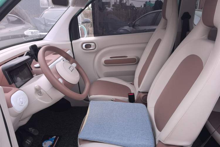 Used Bestune Pony 2026 222km Colorful Horse Left Front Seat