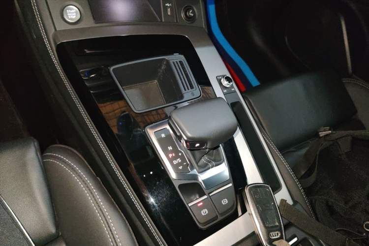 Used Audi Q5L 2022 40T Fashionable and Dynamic Model