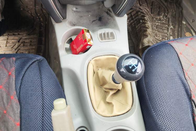 Used JAC Group Rein 2011 2.0L Two-Wheel Drive Luxury Edition
