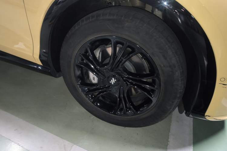 Used IM LS7 2023 90 kWh Elite Rear-Drive Version