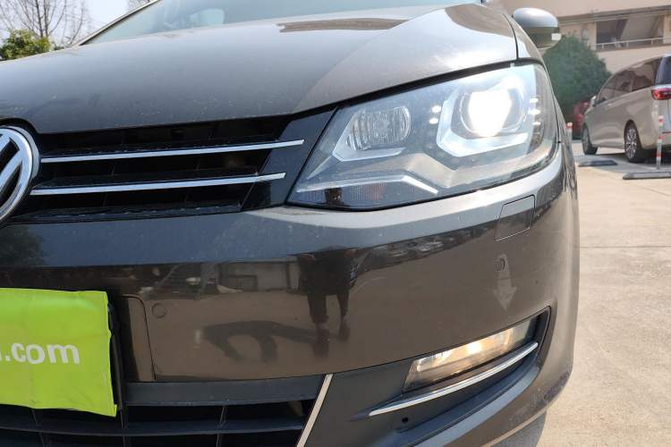 Used Volkswagen Sharan 2014 2.0 TSI Comfort Model
