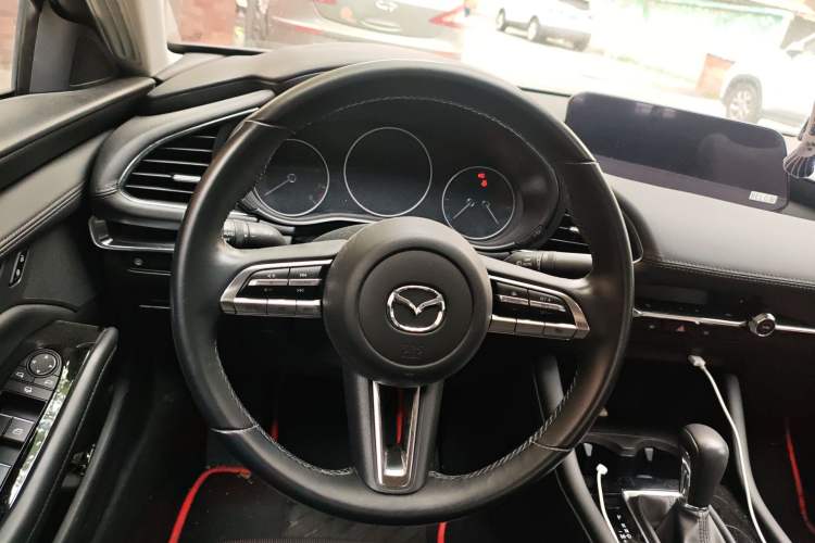 Used Mazda 3 Axela 2020 2.0L Automatic Zhiya Edition Steering Wheel