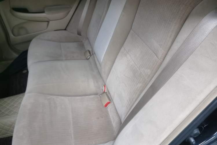 Used Honda Accord 2005 2.0L standard version
