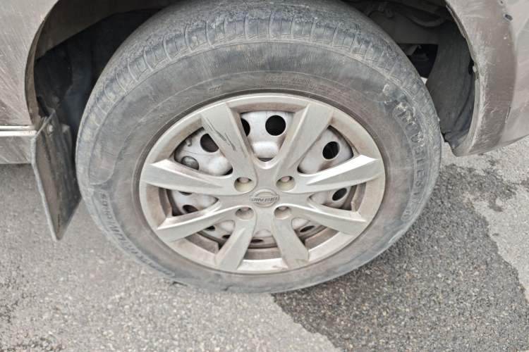 Used Jinbei New Hiace S 2022 1.5L Wealth Edition Air-Conditioner-Free Truck China VI Standard SWC15M