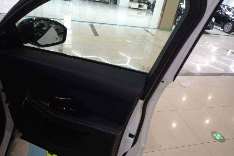 Used Jaguar E-PACE 2024 YAO Black Sport Edition R-DYNAMIC SE BLACK