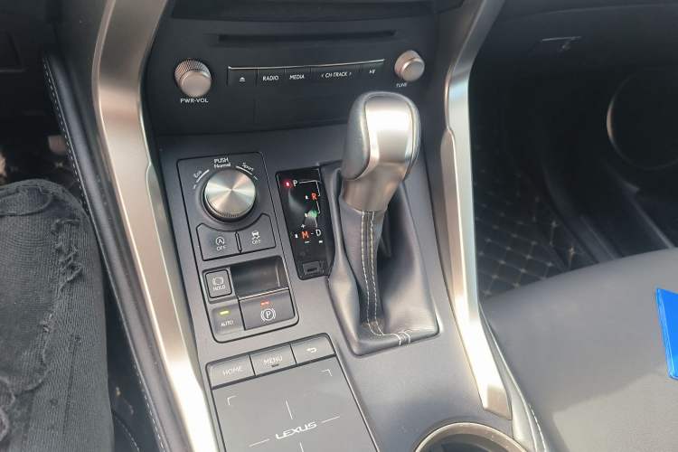 Used Lexus NX 2018 300 Front-Drive Freeline Edition Gear Lever
