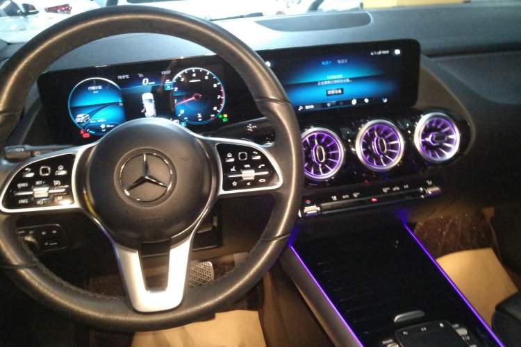 Used Mercedes-Benz GLA 2023 GLA 220 Gear Lever