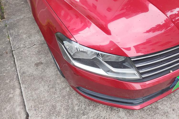 Used Volkswagen Lavida 2015 1.6L Automatic Fashion Edition
