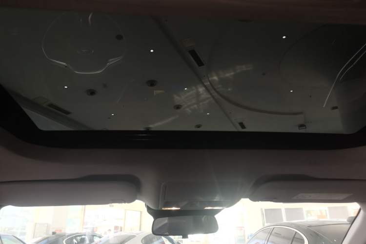 Used Ford Mondeo 2025 2.0T EcoBoost Luxury Version Headliner