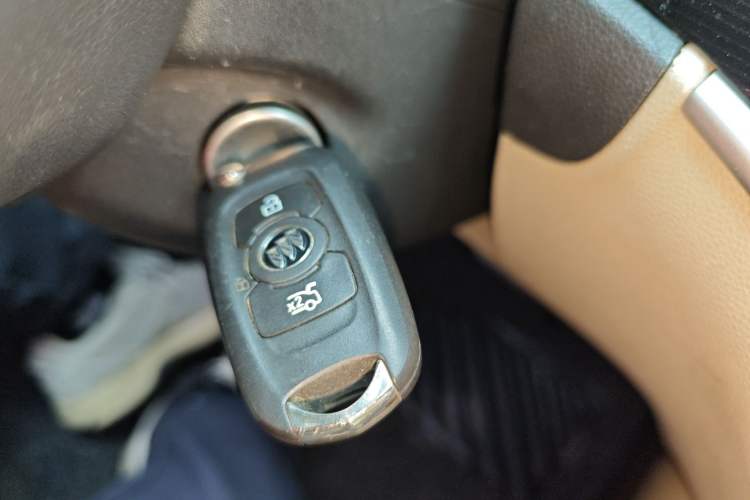 Used Buick Verano 2015 Sedan 15S Automatic Leading Model Vehicle Key