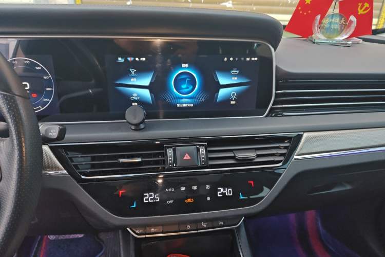 Used Hongqi HS5 2022 Revised Version 2.0T Smart Connect Flagship Edition
