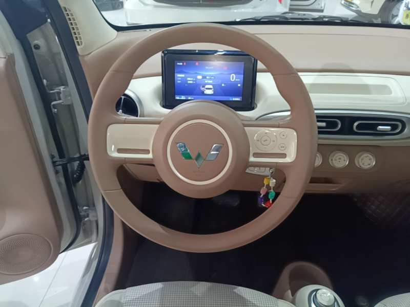 Used Wuling Hongguang MINIEV 2025 Four-Door Version Advanced Edition — 10