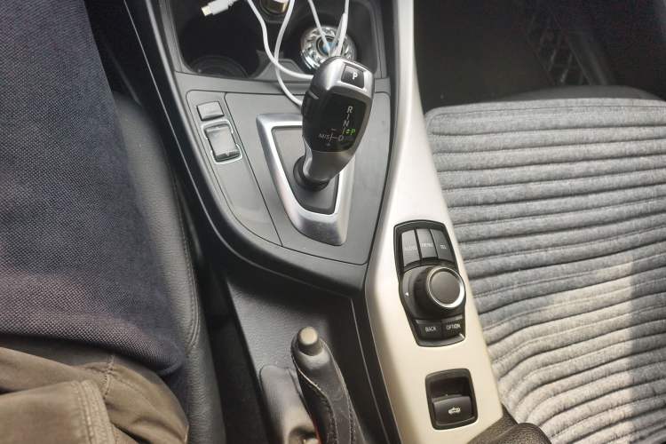 Used BMW 2 Series 2015 218i Convertible Coupe
