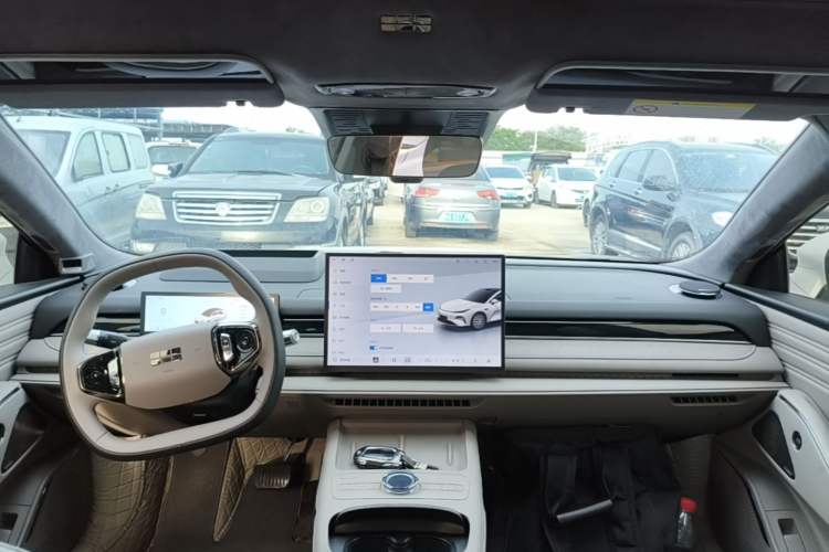 Used Geely Galaxy 8 2025 130km EM-i Flagship Edition
