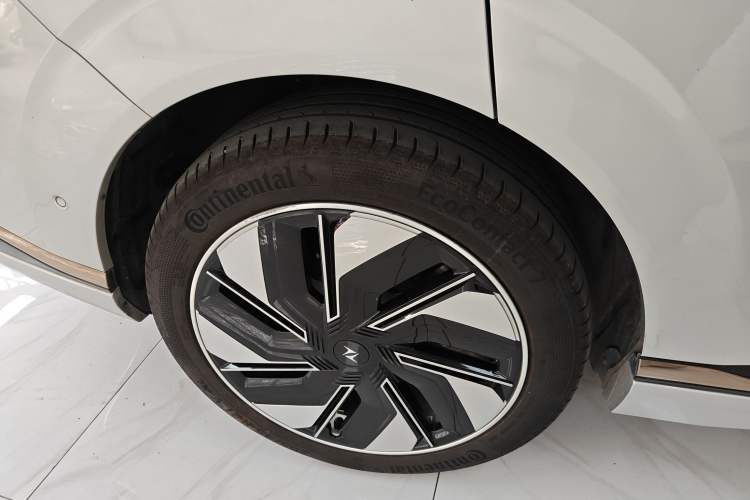 Used Dongfeng eπ eπ008 2024 636Max All-Electric Version 6 Seats