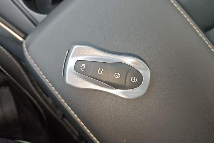 Used Geely Auto Emgrand X7 Sport 2020 1.8TD DCT Smart Connect PRO