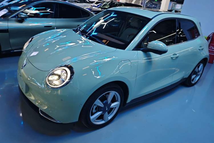 Used ORA Good Cat 2022 Morandi Edition 400km Standard Range Premium Version Lithium Iron Phosphate