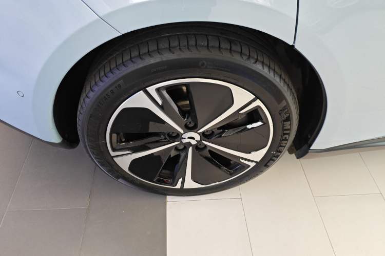 Used Nio ET5T 2023 75 kWh Touring