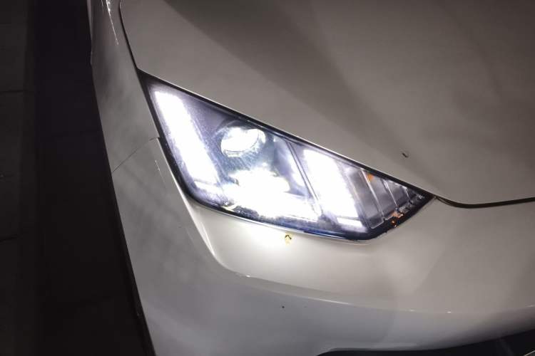 Used BYD Seagull 2024 Honor Edition 405km Flying Version Right Front Headlight