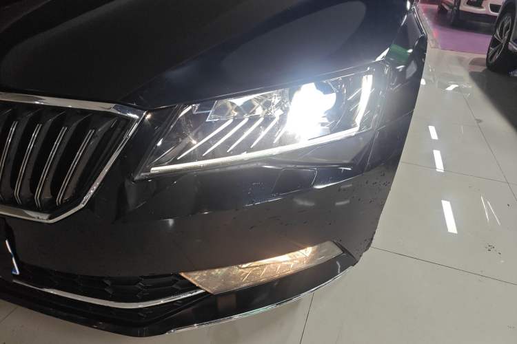 Used Skoda Superb 2018 TSI330 DSG Luxury Edition China V Standard