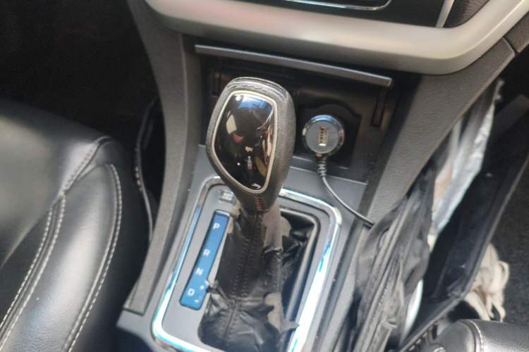 Used Geely Auto Emgrand 2016 Sedan 1.5L CVT Upward Version
