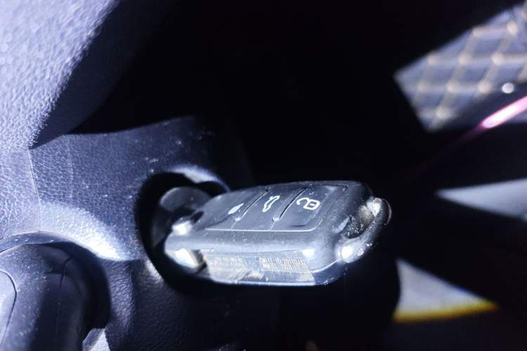 Used Volkswagen Jetta 2017 1.5L Manual Fashion Edition