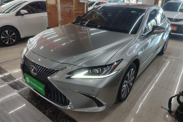 Used Lexus ES 2020 200 Excellence Edition