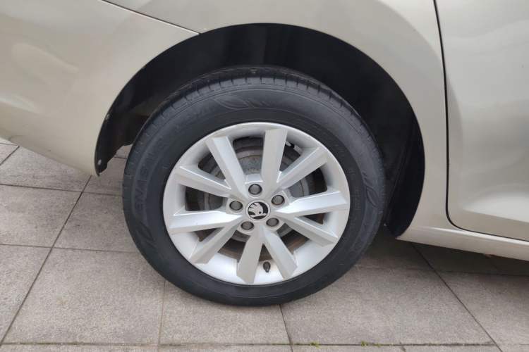 Used Skoda Rapid 2016 1.6L Manual Trend Edition
