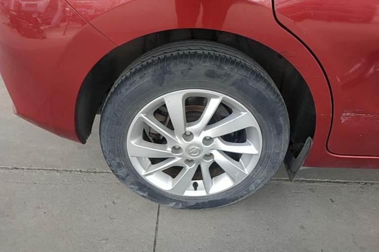 Used Nissan Tiida 2019 1.6L CVT Cool Edition China VI Standard Exterior 5