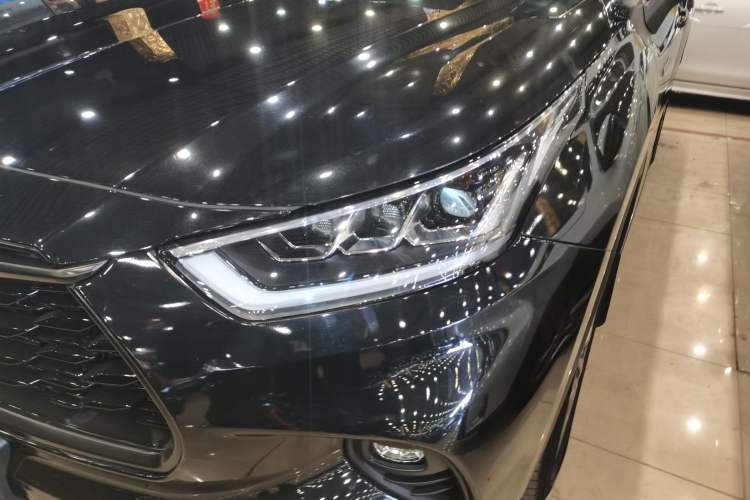 Used Toyota Highlander 2022 Dual-Engine 2.5L Four-Wheel Drive Prestige Version 7 Seats Left Front Headlight