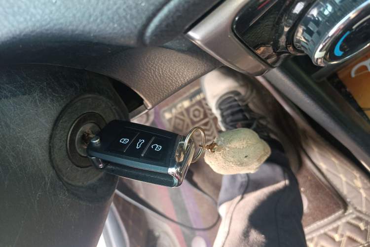 Used Toyota YARiS L Zhi Xuan 2016 Revised 1.5E CVT Charming Edition