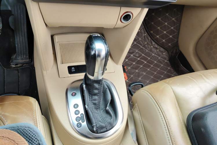 Used Volkswagen Touran 2011 1.4T DSG Zhiya Edition 5 Seats
