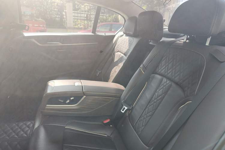 Used BMW 5 Series 2018 530Li Leading Edition Luxury Package