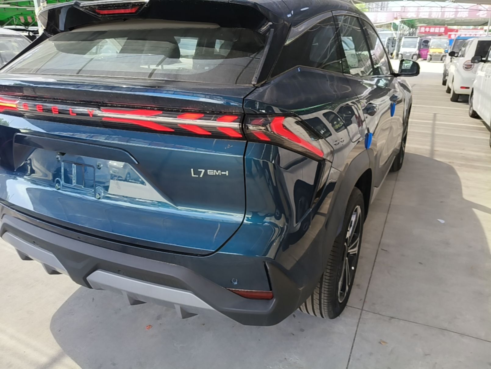Geely Galaxy L7 2025 EM-i 115km Exploration Edition — снимка 9