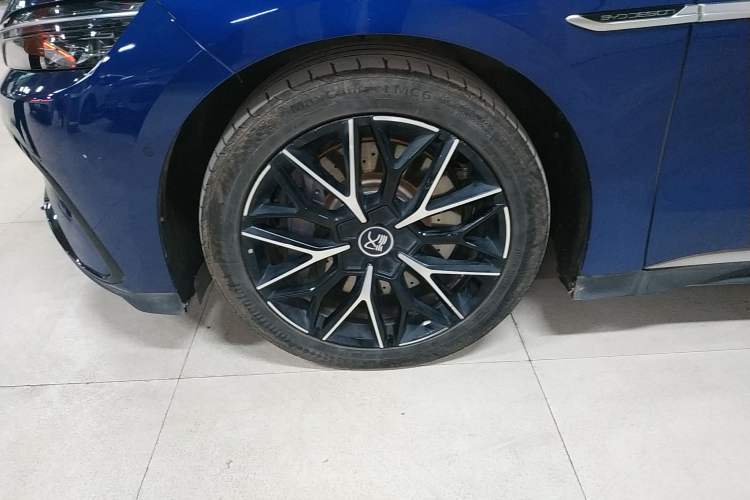 Used BYD Han 2022 EV Genesis Edition 610KM All-Wheel Drive Premium Model
