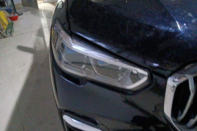 Used BMW X5 2022 Restyled xDrive 30Li Luxury Version M Sport Package Right Front Headlight