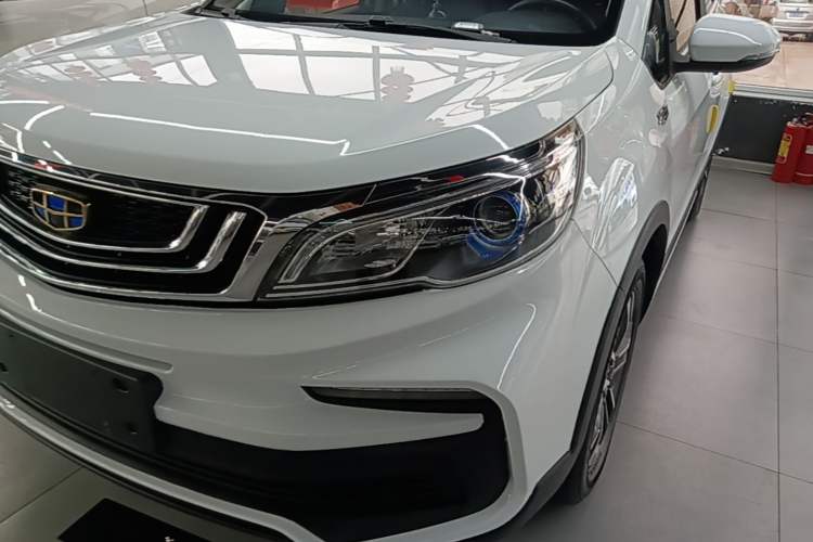 Used Geely Auto Vision X3 2019 Upgraded Model 1.5L CVT Elite Version
