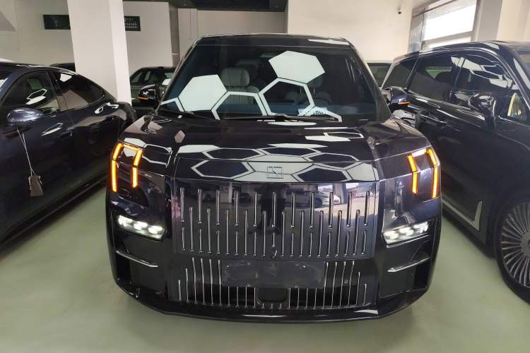 Used Zeekr 009 2022 ME Edition
