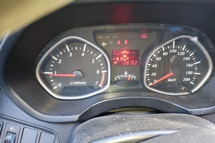 Used FAW Xiali N7 2013 1.3L Manual Luxury Model Odometer Close Up