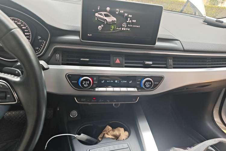 Used Audi A4L 2019 40 TFSI Fashion Edition China VI Emission Standard