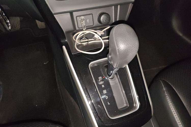 Used Nissan Sylphy 2021 Classic 1.6XL CVT Luxury Edition Gear Lever