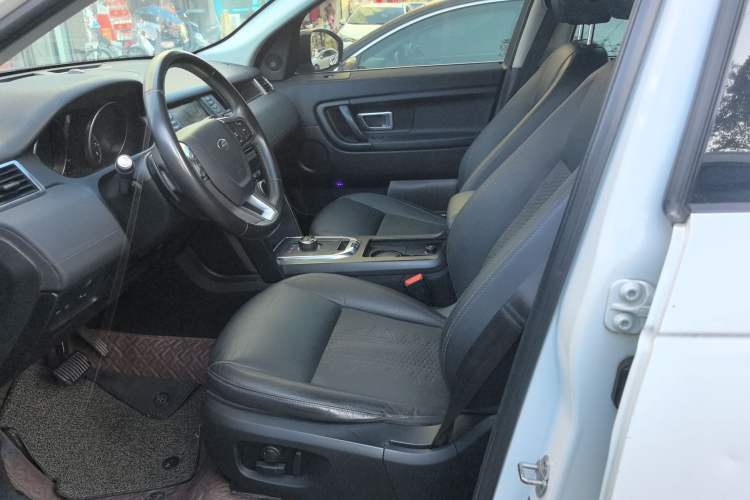 Used Land Rover Discovery Sport 2019 240 PS PURE Edition China V Standard