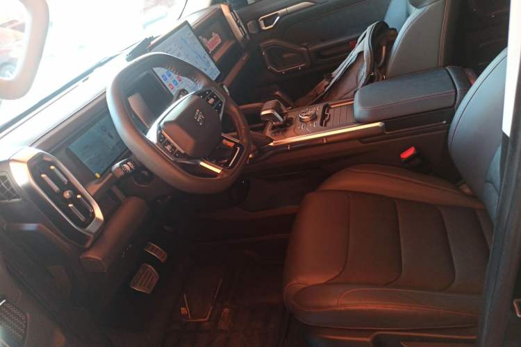 Used JETOUR Traveler 2023 2.0T All-Wheel-Drive Crosser