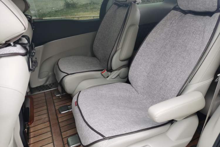 Used Buick GL8 2021 Land Cruiser Executive Class 652T Luxury Model