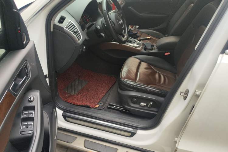 Used Audi Q5 2016 40 TFSI Comfort Model
