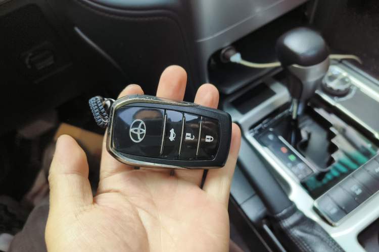 Used Toyota Land Cruiser 